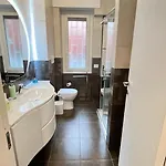 Pattoluxurysuite A Quartiere Trieste - Vicino Metro B1 Apartament