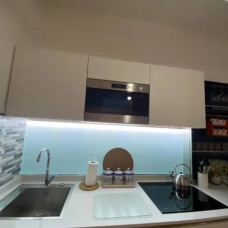 Pattoluxurysuite A Quartiere Trieste - Vicino Metro B1 Apartment Rome