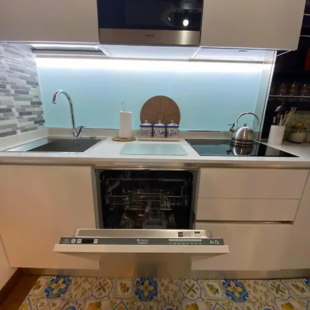 Pattoluxurysuite A Quartiere Trieste - Vicino Metro B1 * Rzym