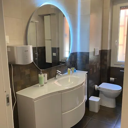 Pattoluxurysuite A Quartiere Trieste - Vicino Metro B1 Apartment